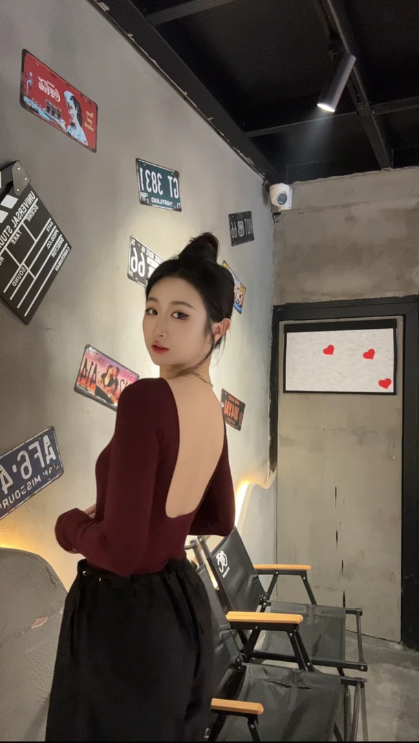 602免穿内衣螺纹高弹一体杯大露背长袖修身显瘦连体打底衫