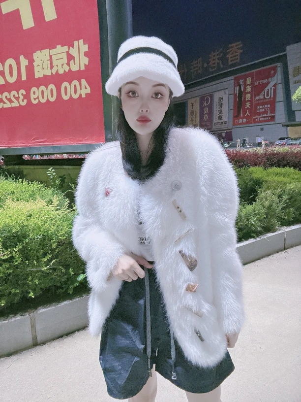 FF·Fashion秋冬新款托卡加厚短款外套小香风气质百搭重工设计师