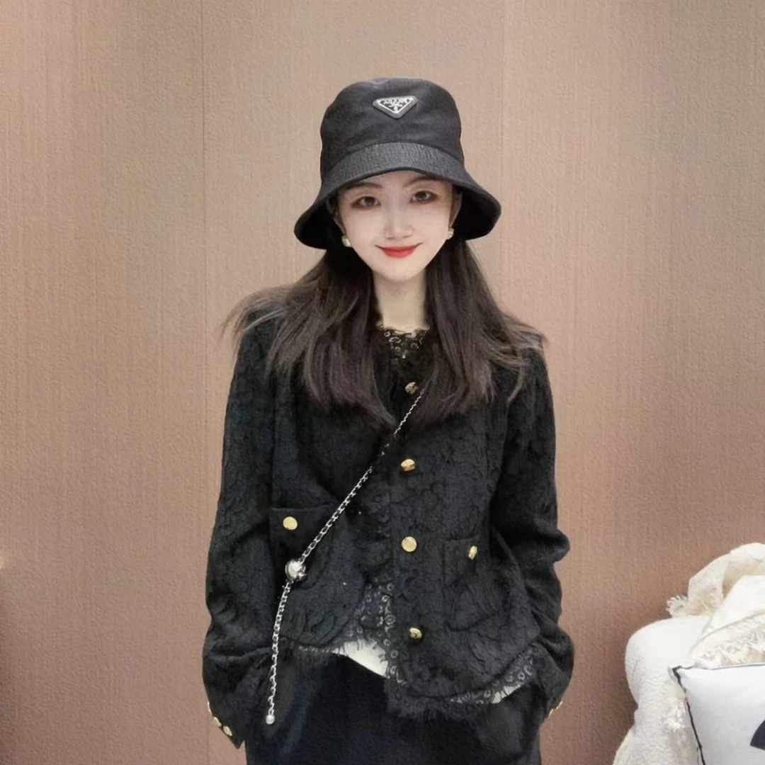 《CHUN》蕾丝双口袋外套