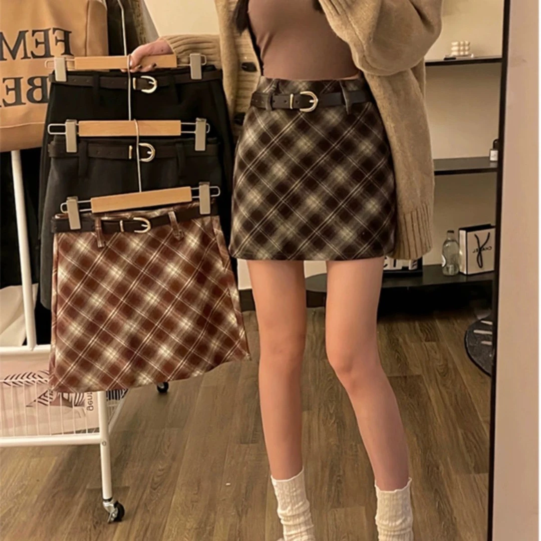 复古毛呢格子半身裙女秋冬2023新款高腰显瘦甜辣风A字包臀短裙子Y