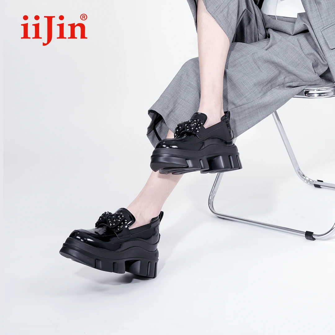 iiJin艾今2024春夏新品超轻9cm厚底内增高经典乐福单鞋女YF958IXB