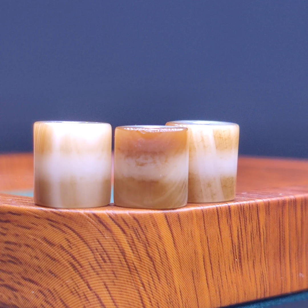 有玛瑙纹 白芯渗透直切桶珠老型配珠条纹玛瑙10*10.5毫米