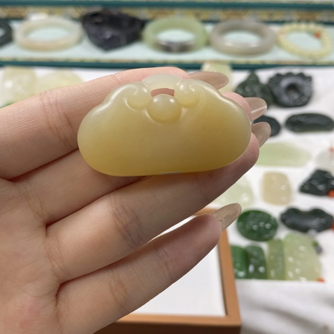 【闪购商品】和田玉且末糖如意锁未镶嵌