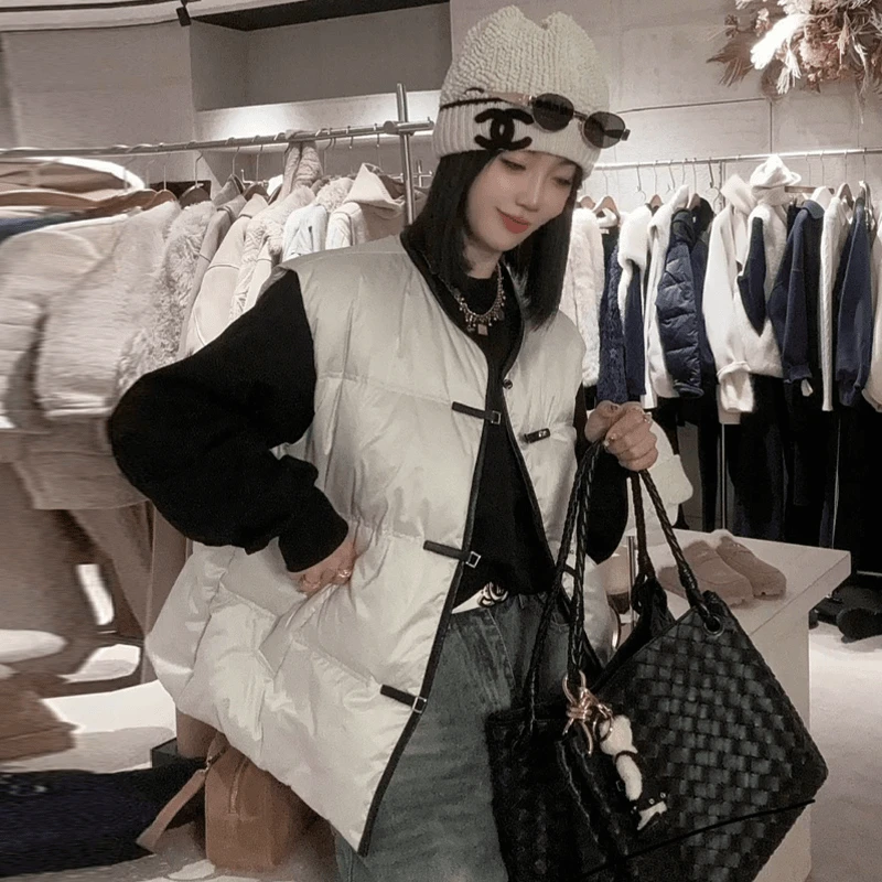 高级感百搭无袖马甲女洋气设计感大码胖mm休闲外穿保暖马夹外套潮