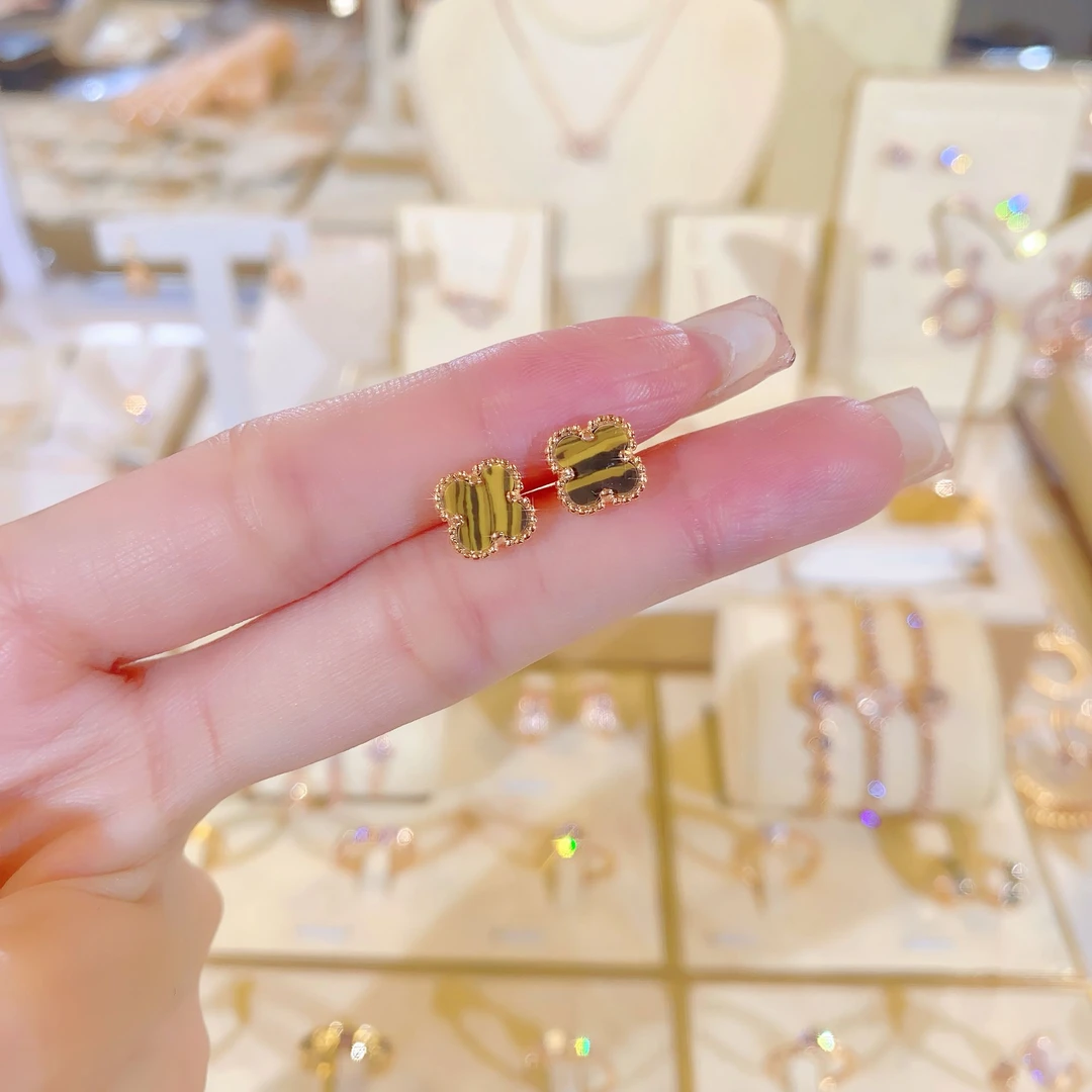 铜合金耳饰 时尚高定系列花花耳钉FS1089简约