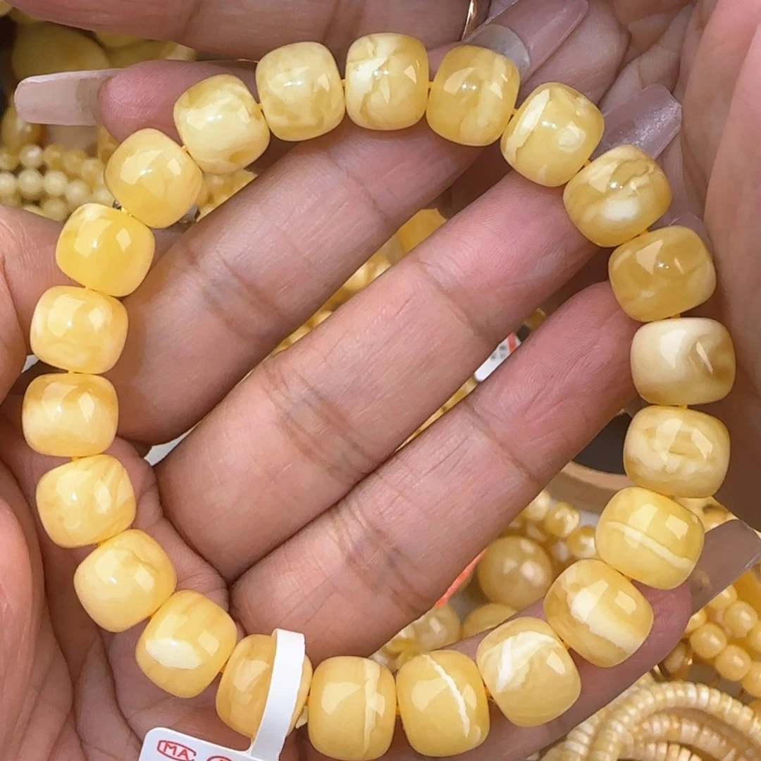 蜜蜡手链未镶嵌金白妖花老型手串