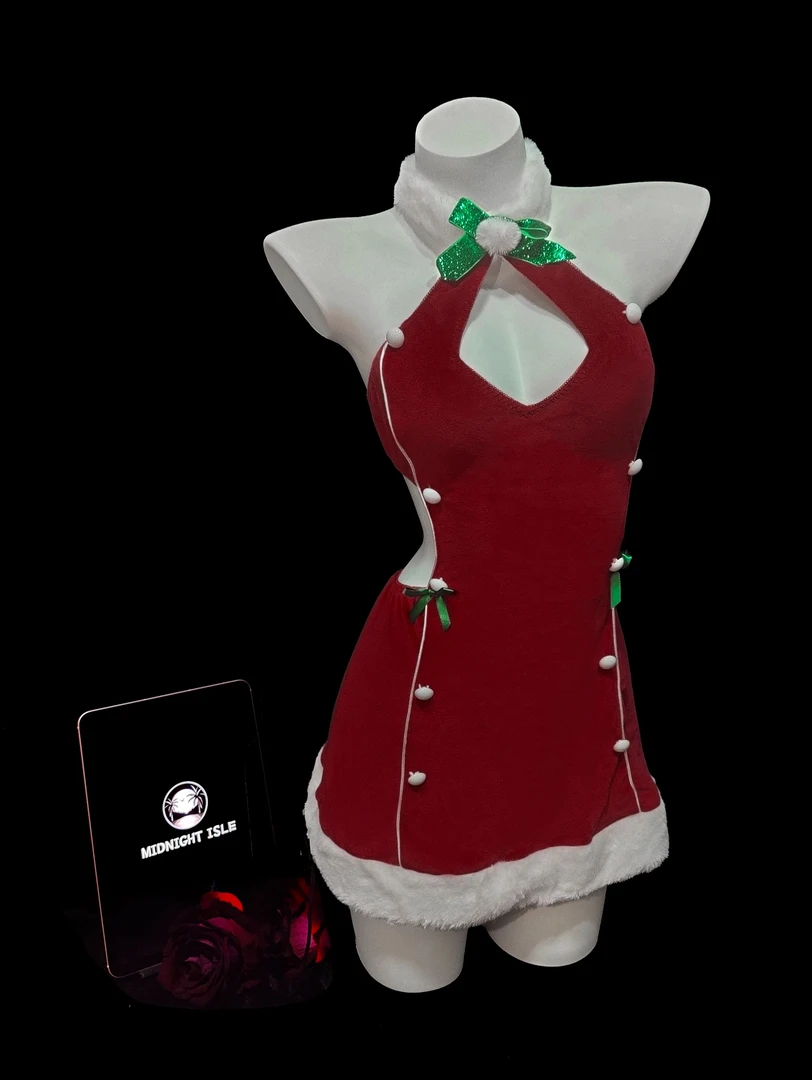 M.Isle午夜岛【圣诞礼物】丝绒性感纯欲露背挂脖镂空连衣裙