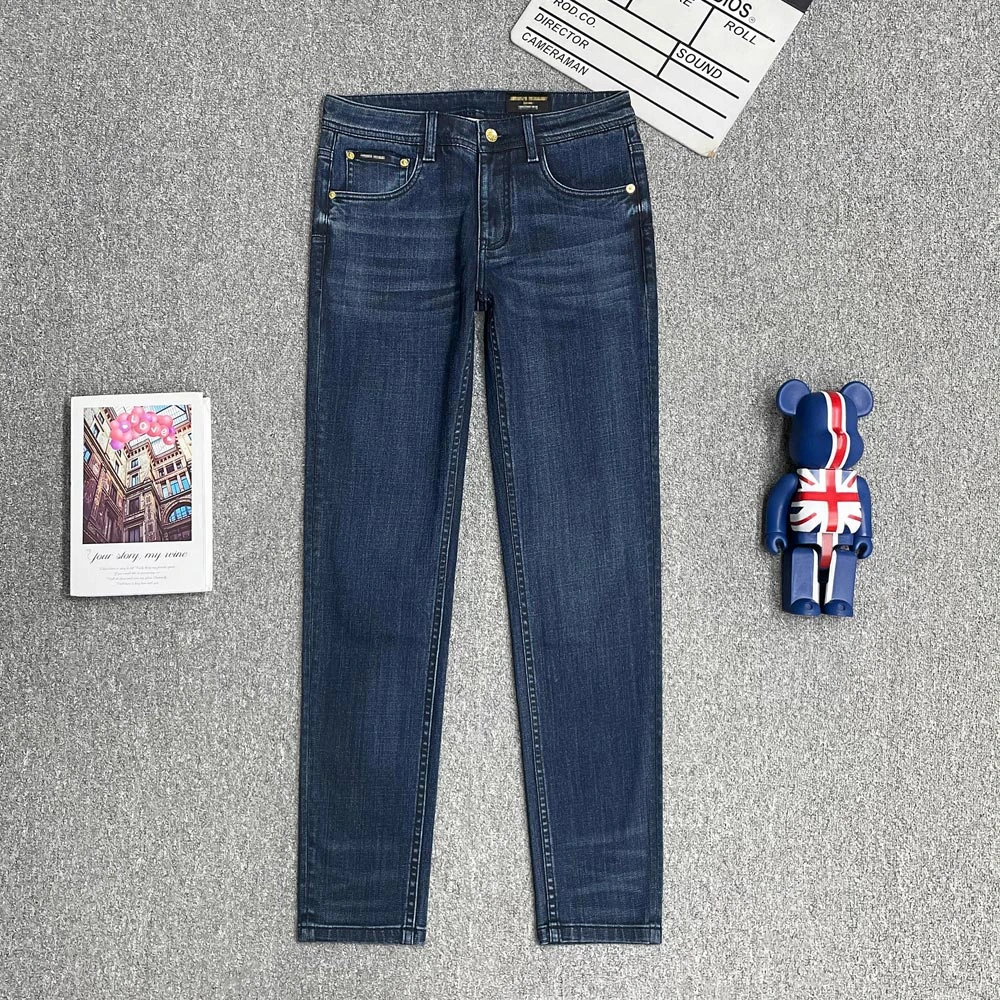 2025年高档四季新品男士牛仔裤潮流蓝色水洗修身小直筒百搭长裤