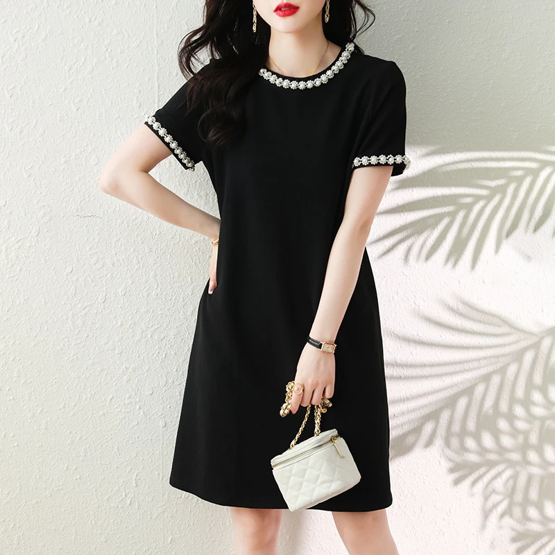 25新款优雅黑色圆领显瘦重工钉珠小香高级感黑色连衣裙1287