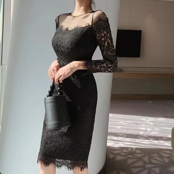 优雅黑色蕾丝连衣裙法式轻奢修身高级感名媛气质显瘦拼接性感打底