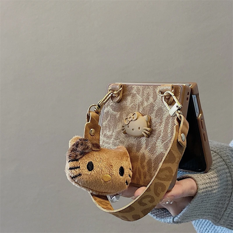 适用小米mixflip手机壳秋冬棕色皮质豹纹KT猫公仔手绳华为pocket2