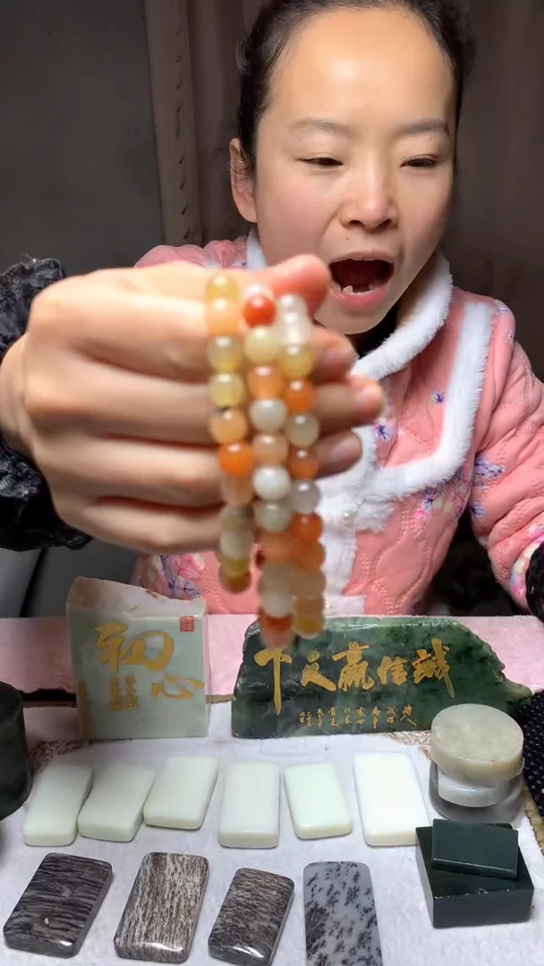 【闪购商品】石英质玉手链未镶嵌多样性发货拍一发一