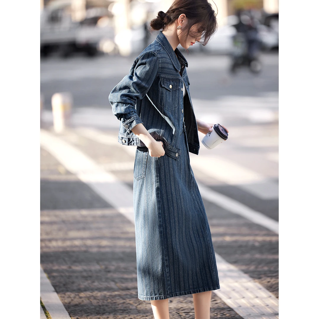 XWI/欣未知性通勤条纹牛仔套装24春新款条纹牛仔外套半裙两件套装