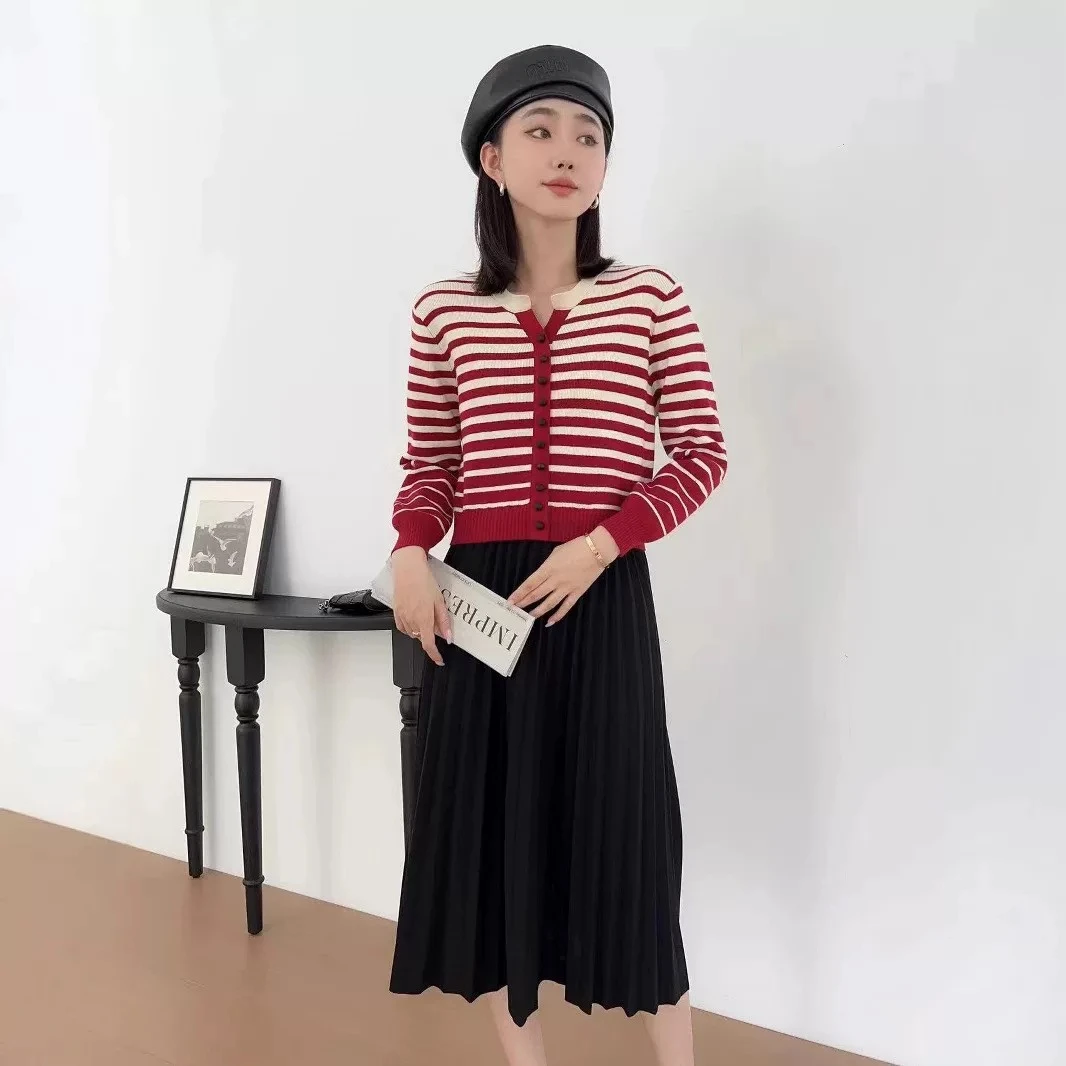 针织拼接加厚连衣裙女2024秋冬条纹时尚撞色长袖气质显瘦打底裙子