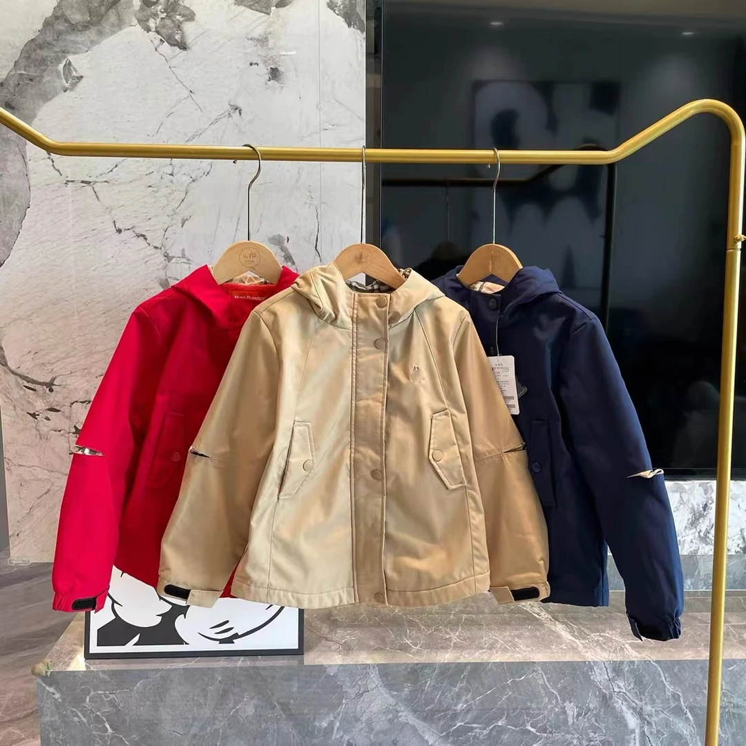 8530儿童哈秋冬新款防风外套摇粒绒连帽风衣