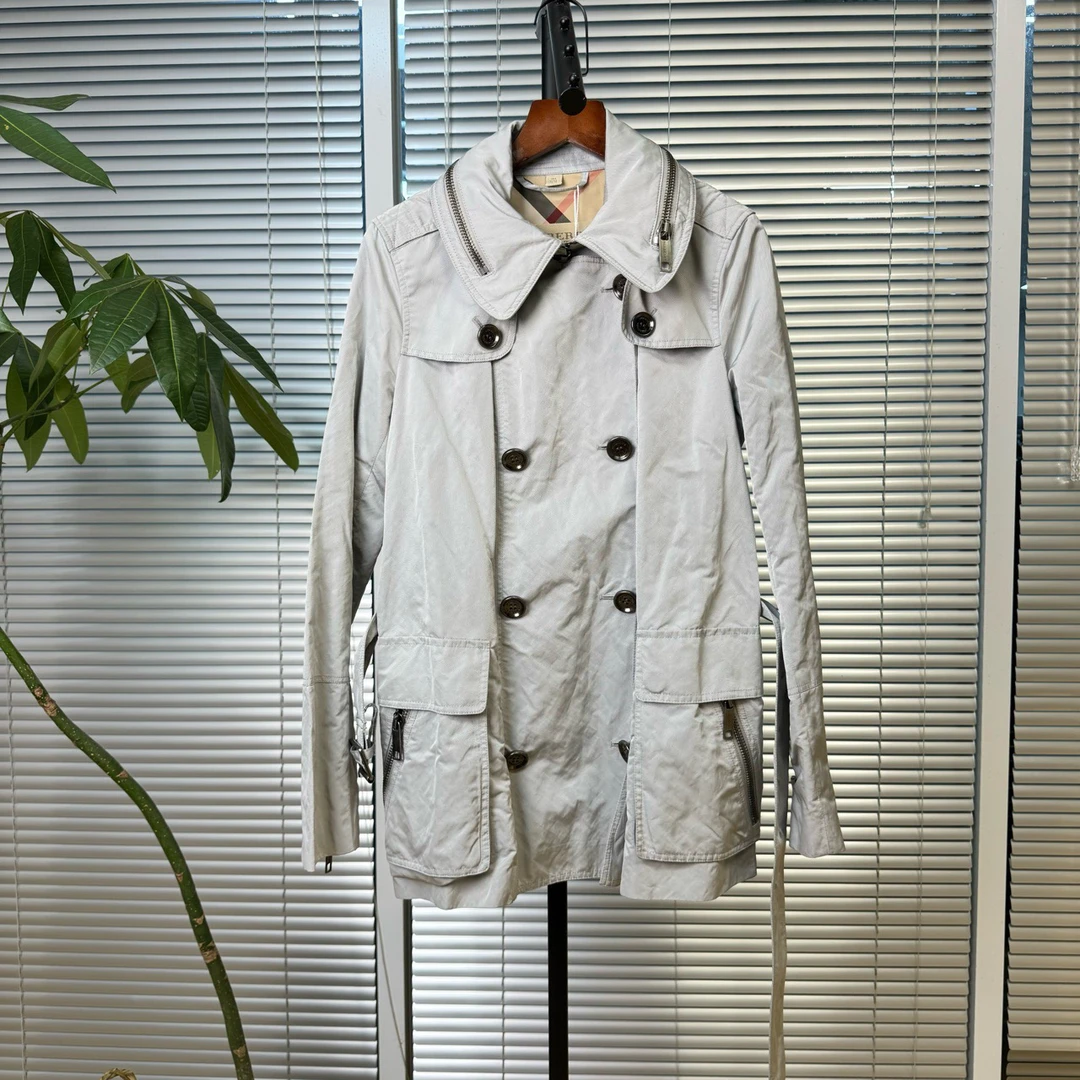 99新 BURBERRY/博柏利 灰色短款风衣 6码 cl00882