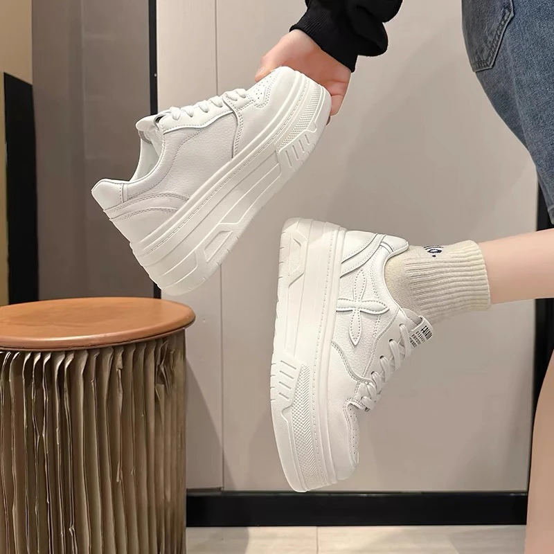 2025春季款网红小白鞋女韩版休闲十字花板鞋女百搭增高运动松糕鞋