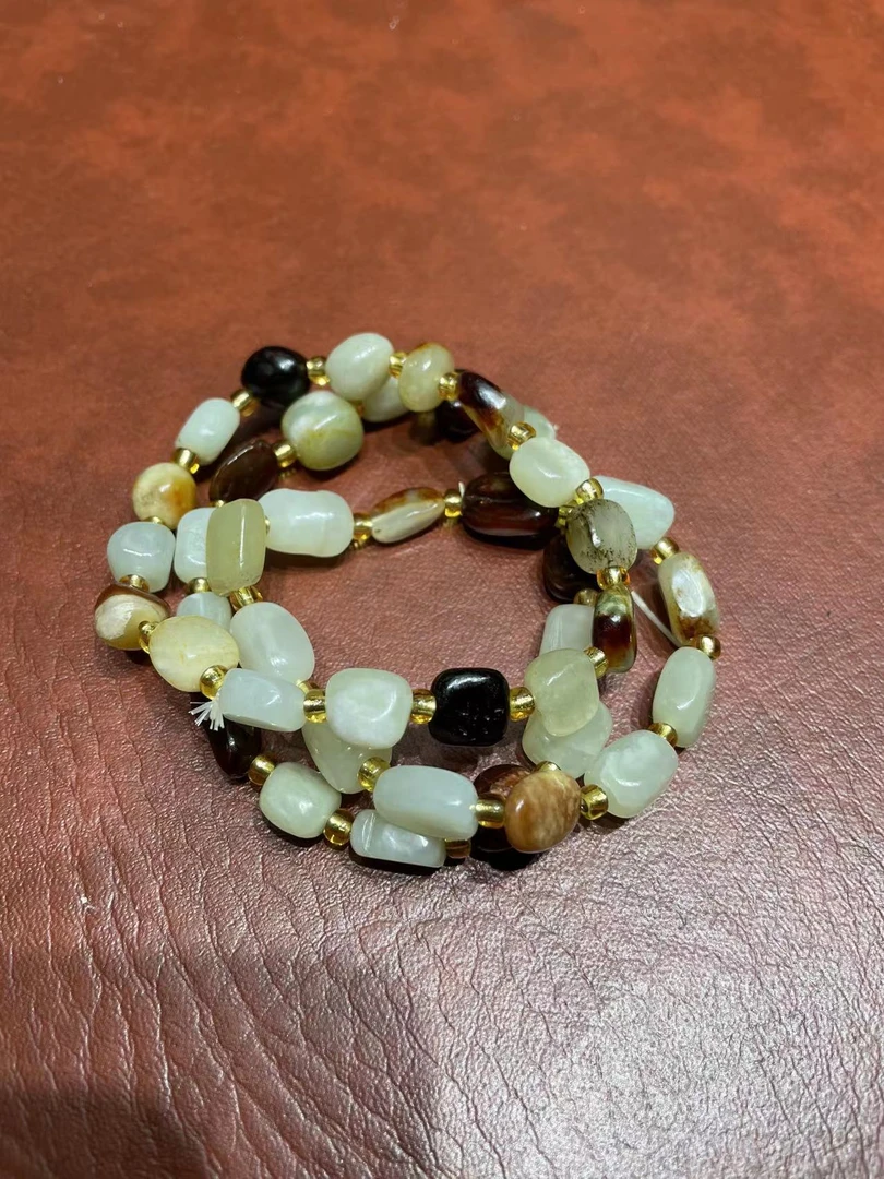 和田玉黑皮籽料手链，多样性发货拍一发一。