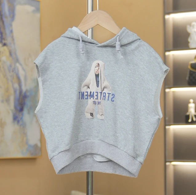 儿童无袖时尚带帽背心84325097