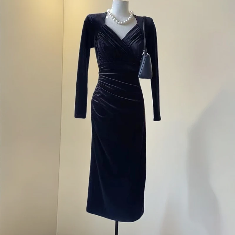 金丝绒开叉连衣裙长袖收腰修身显瘦高级感气质小黑裙秋冬连衣裙