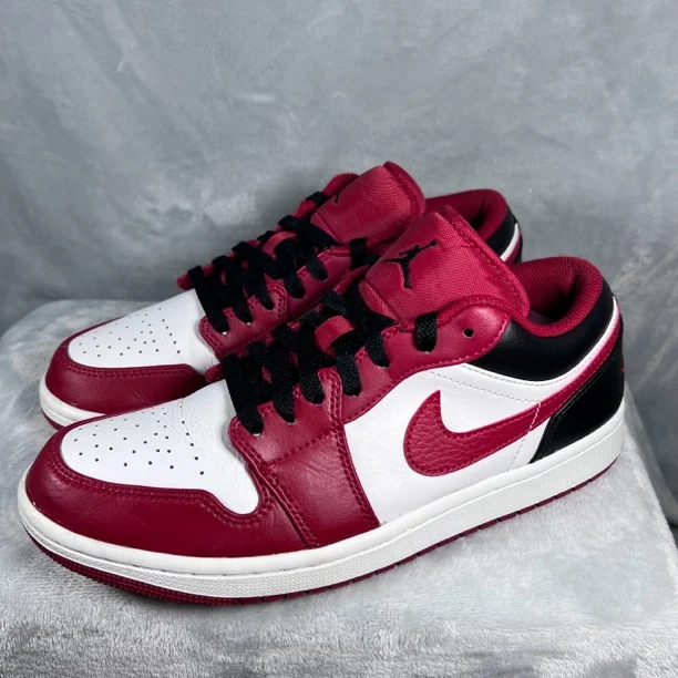 41码 AJ1 low 白红 板鞋 9新 公价1199 内衬微瑕