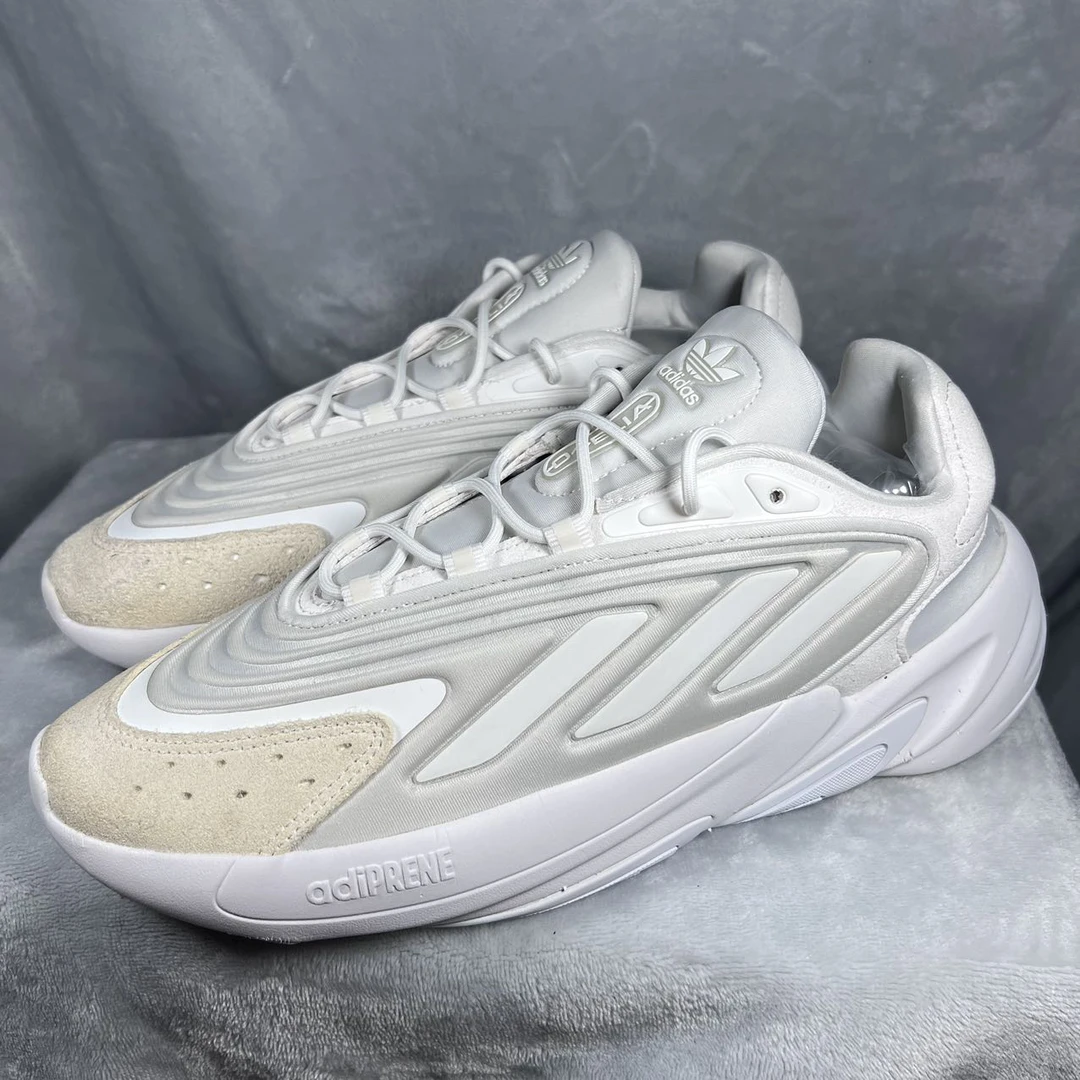 42码 阿迪达斯 三叶草 休闲运动鞋 95新 公价639