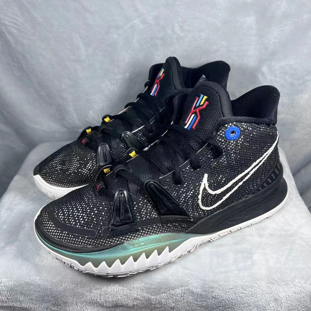 41码建议40码穿 Nike 欧文7 白绿 篮球鞋 9新 公价1592