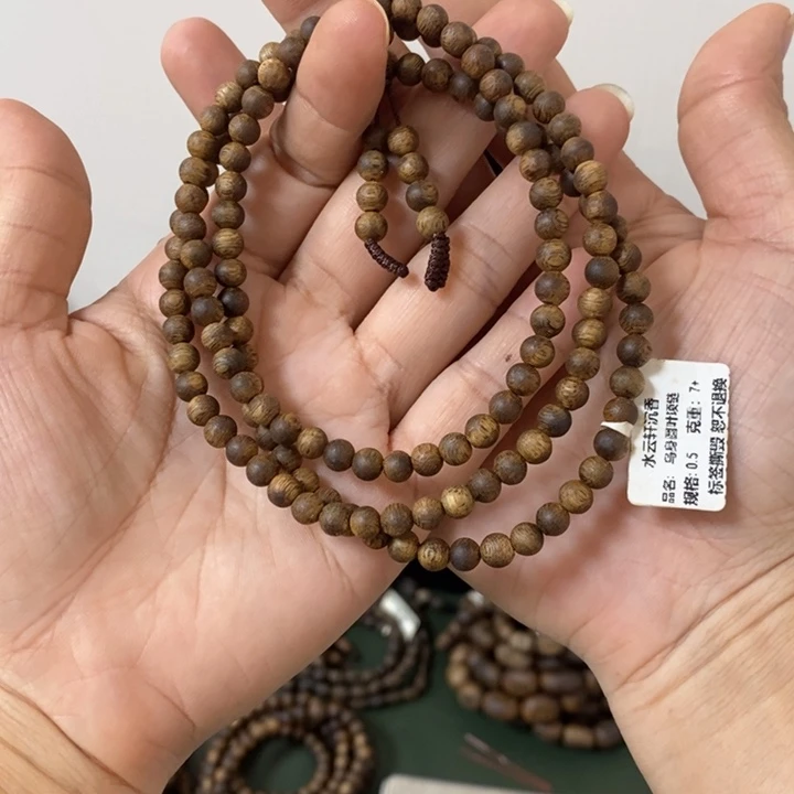沉香手串乌身多样性发货一条卡5-7克➕