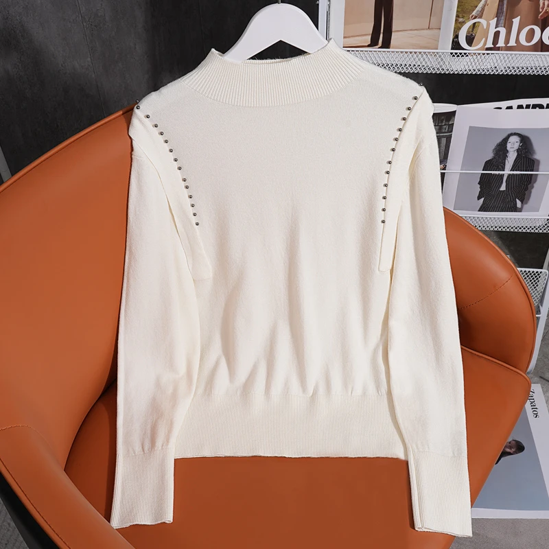 【品牌折扣】 70007-1：半高领2024年秋款钉珠内搭针织打底衫