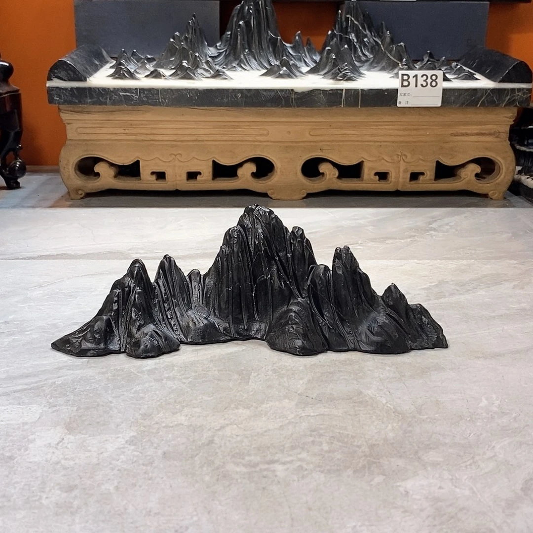 摆件灵璧石雕刻工艺精湛