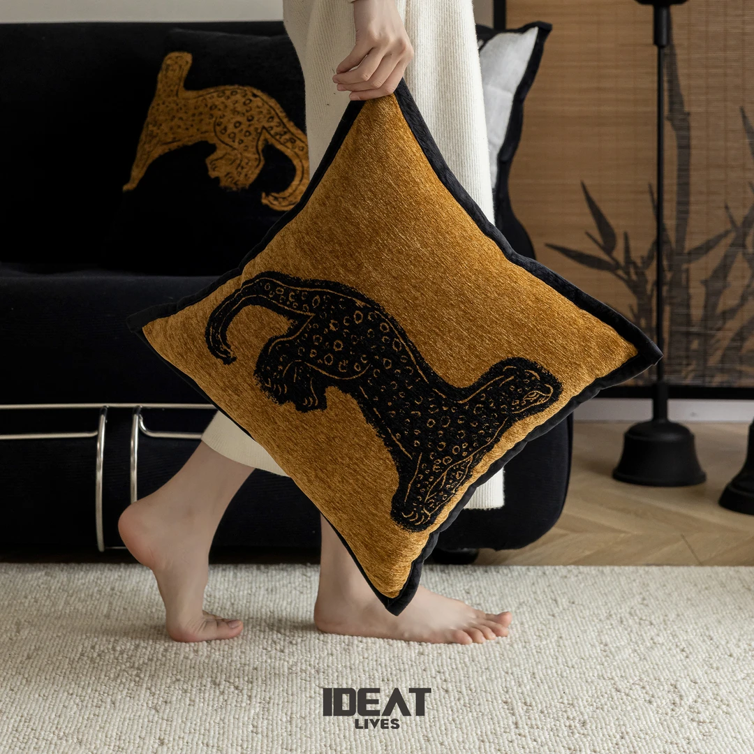 中古风艺术家抱枕靠垫法式复古客厅沙发腰枕靠枕长条枕抱枕套含芯