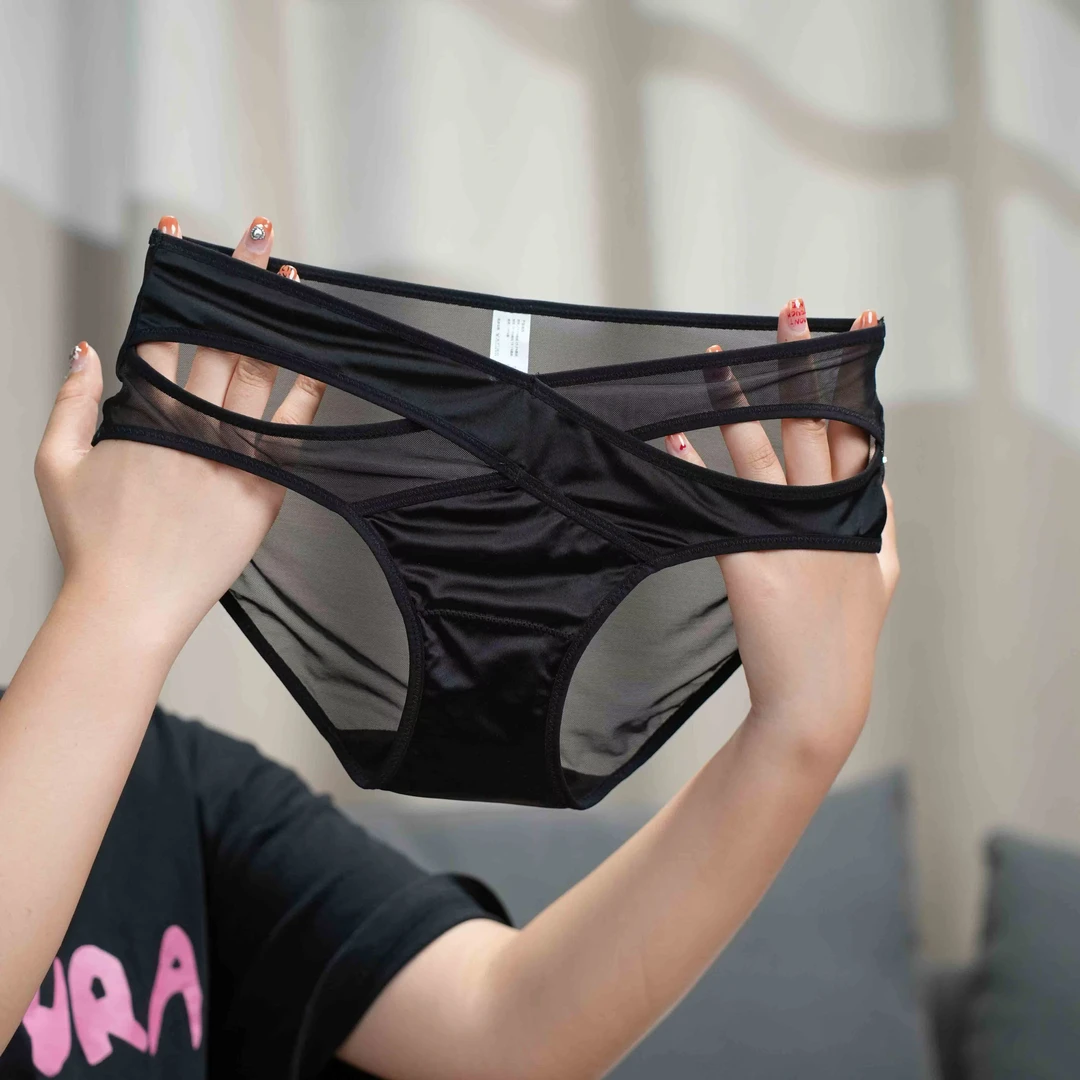 安致儿  法式轻奢性感内裤女透气缎面蕾丝镂空纯欲女士低腰内裤