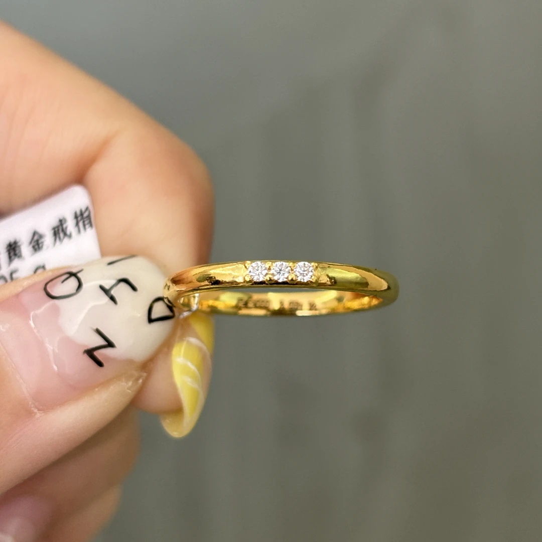 点钻戒指足金999 亮面款三颗钻时尚轻奢精致镶嵌黄金戒指-零零
