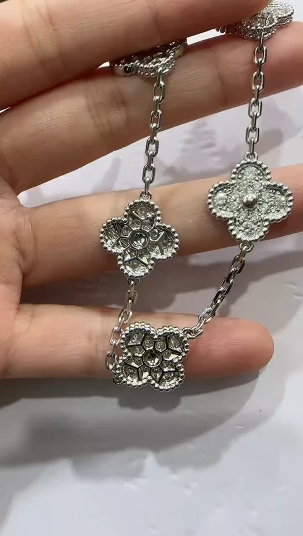 【闪购商品】钻石手链18K金镶嵌满钻五花手链（15克多，2.4克拉）