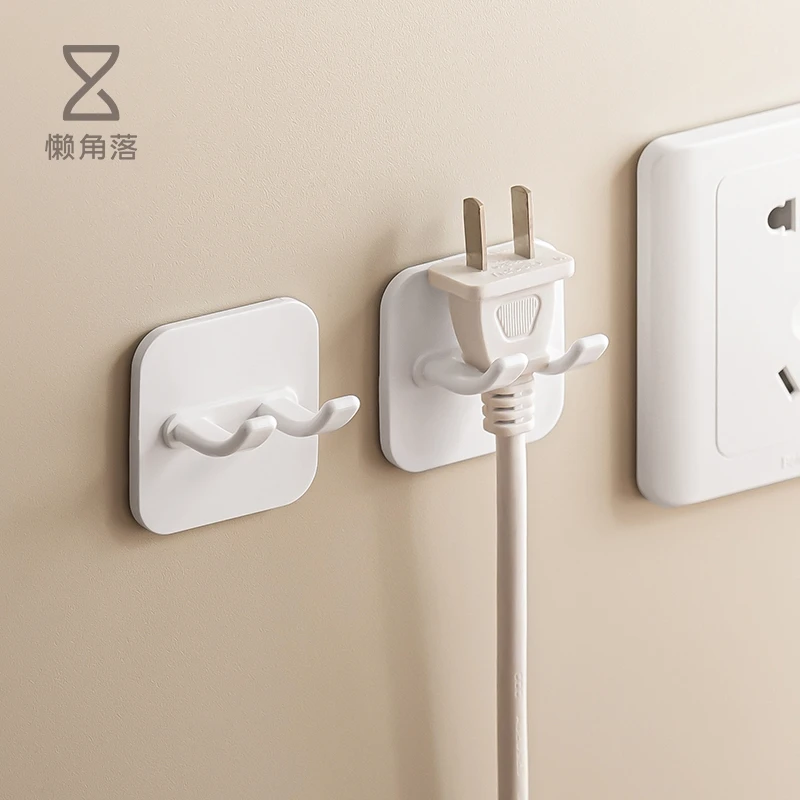 懒角落插头挂钩免打孔墙上壁挂式电源线插头固定器充电器收纳架子