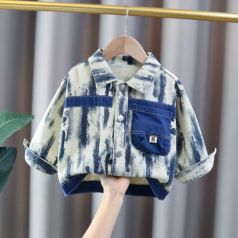 酷男童春季长袖2024儿童翻领牛仔上衣豹纹小童开衫宝宝休闲薄外套