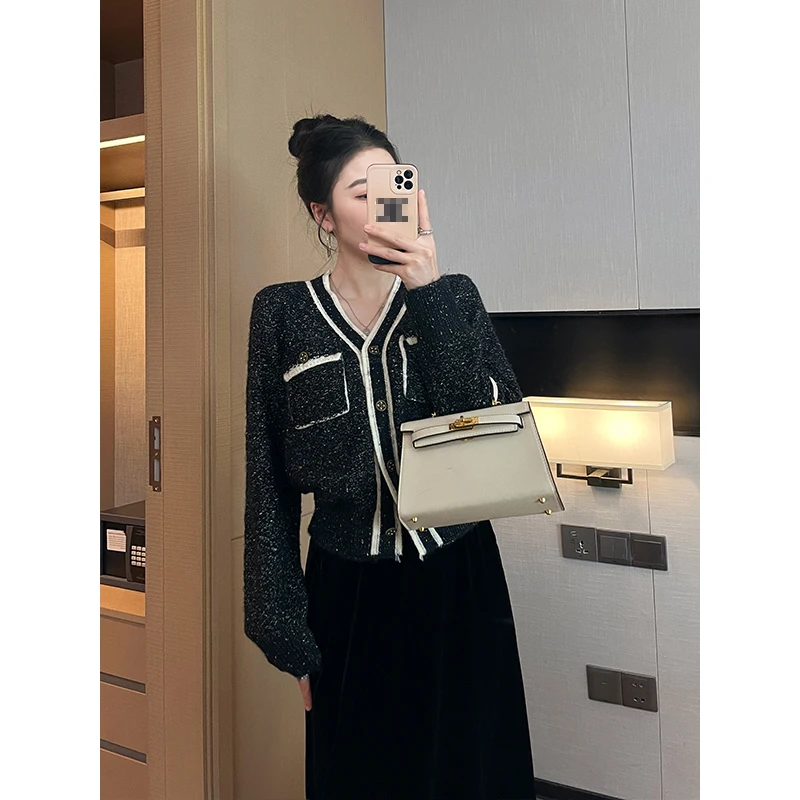 主曼丨小香风撞色V领针织开衫2024新款设计感长袖上衣WT391