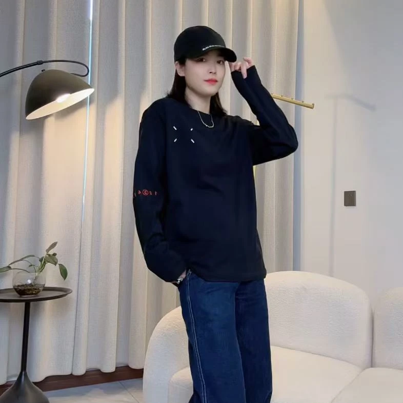 24新款四点袖标长袖纯棉时尚宽松休闲轻奢百搭情侣圆领长袖T恤