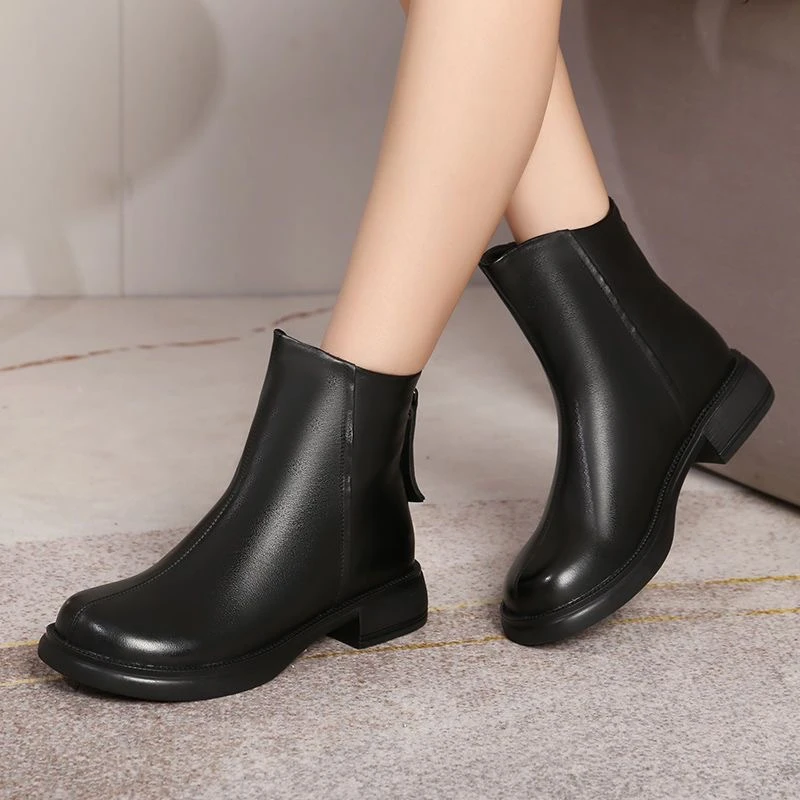 真皮短靴女厚底2024新款秋冬季休闲保暖棉鞋舒适软底短筒女靴黑色