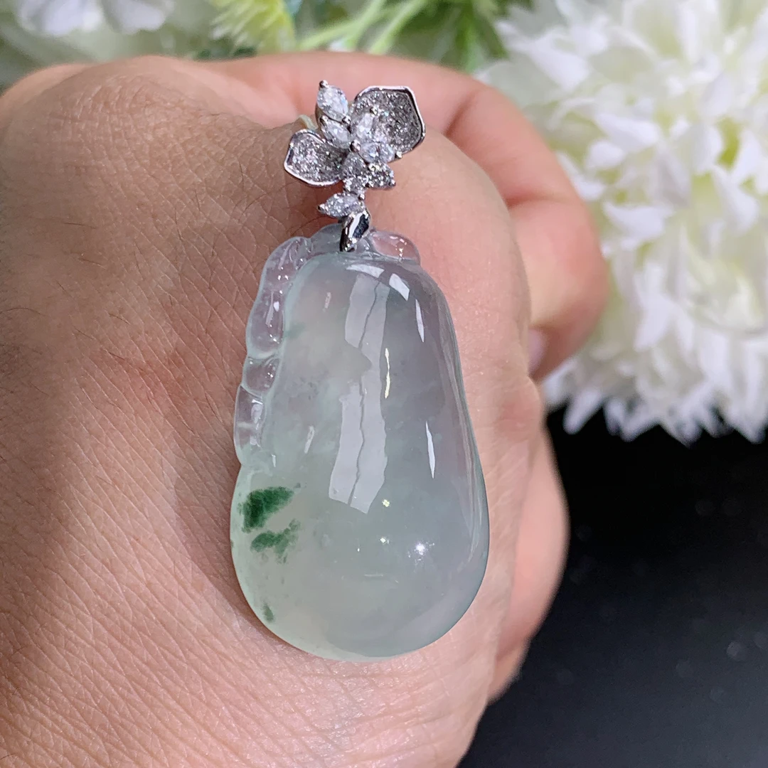 天然翡翠A货玉石18k金冰种起胶飘花福瓜吊坠，尺40×30.2×18.2×7.7