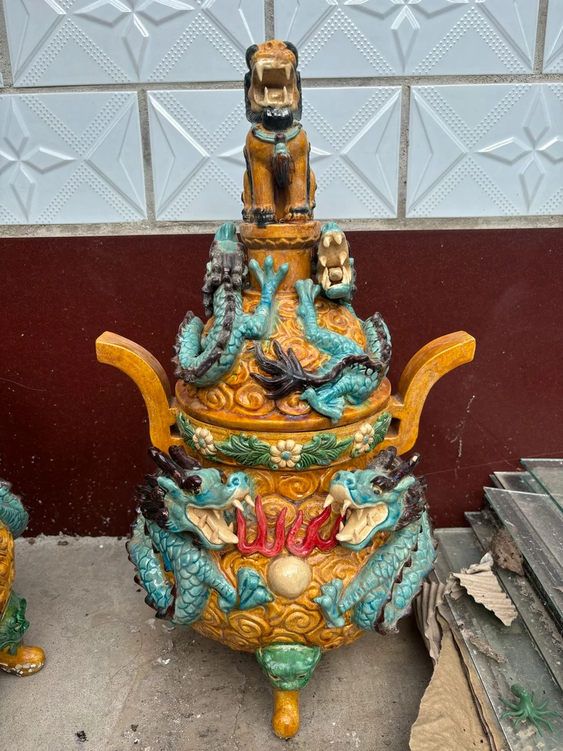 琉璃三彩摆件高度50厘米