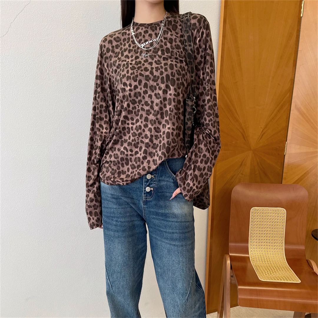 AUBRUINO早秋新款原创设计字母烫钻装饰豹纹短款长袖T恤