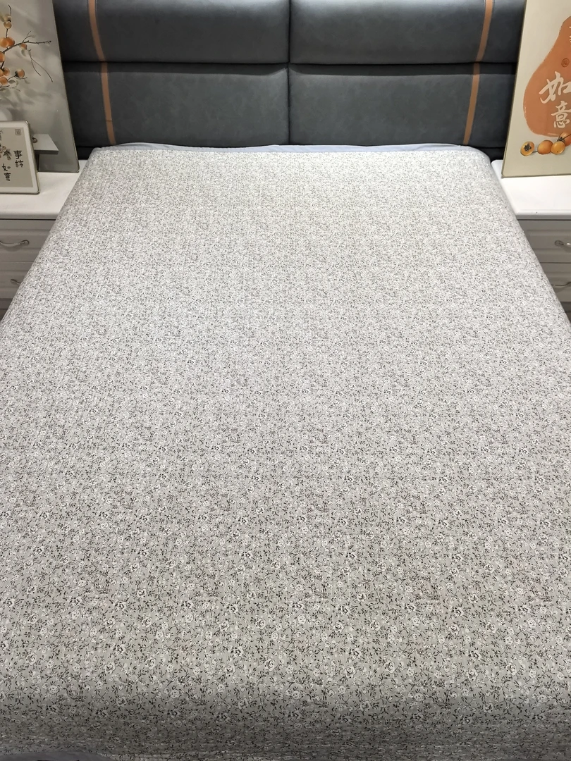 莫小柔床盖【青绿色小碎花】2米×2.3米