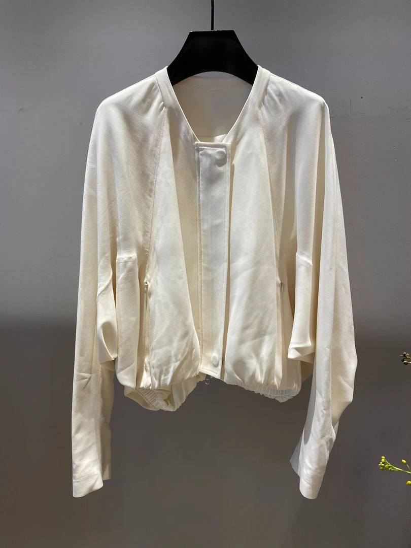 Eio 白色外套116E0905