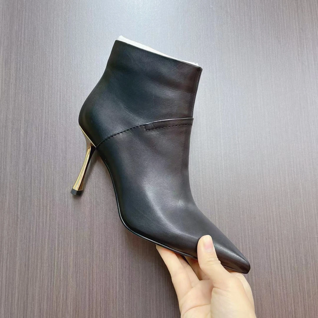 CL6767 黑色  秋冬时尚胎牛里外全皮细跟尖头短靴女靴高帮靴子