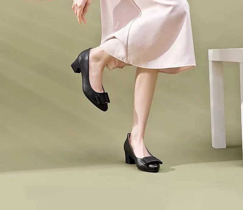 CL8601  黑色  2024新款时尚百搭气质粗跟浅口女单鞋