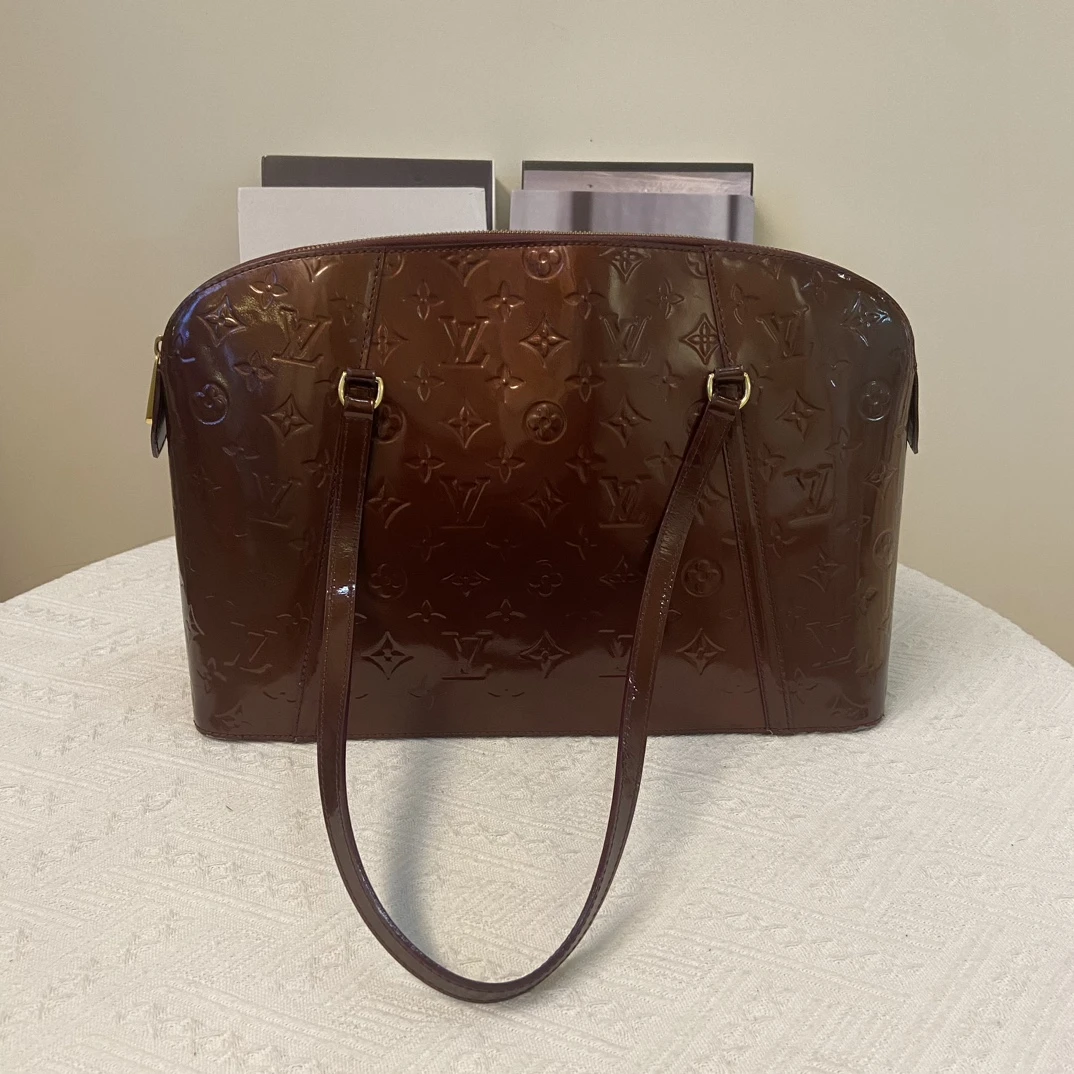 95新 LouisVuitton/路易威登 漆皮车厘子色 单肩包大号