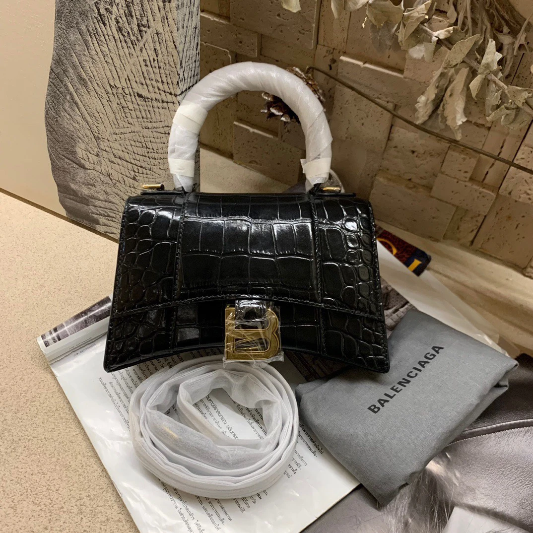 全新未使用 Balenciaga/巴黎世家 金扣xs（拆2）