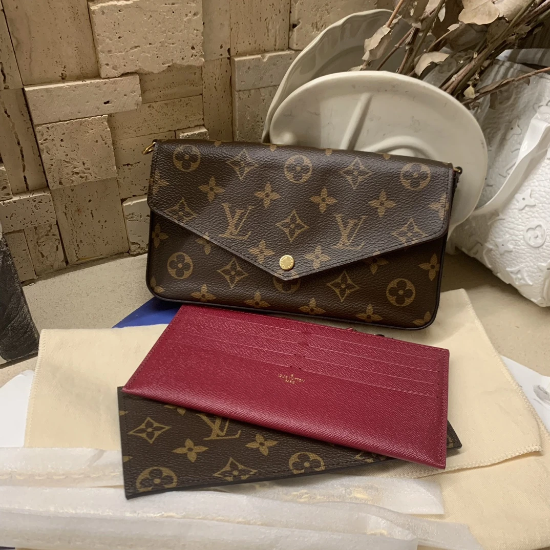 95新 LouisVuitton/路易威登 三合一链条包