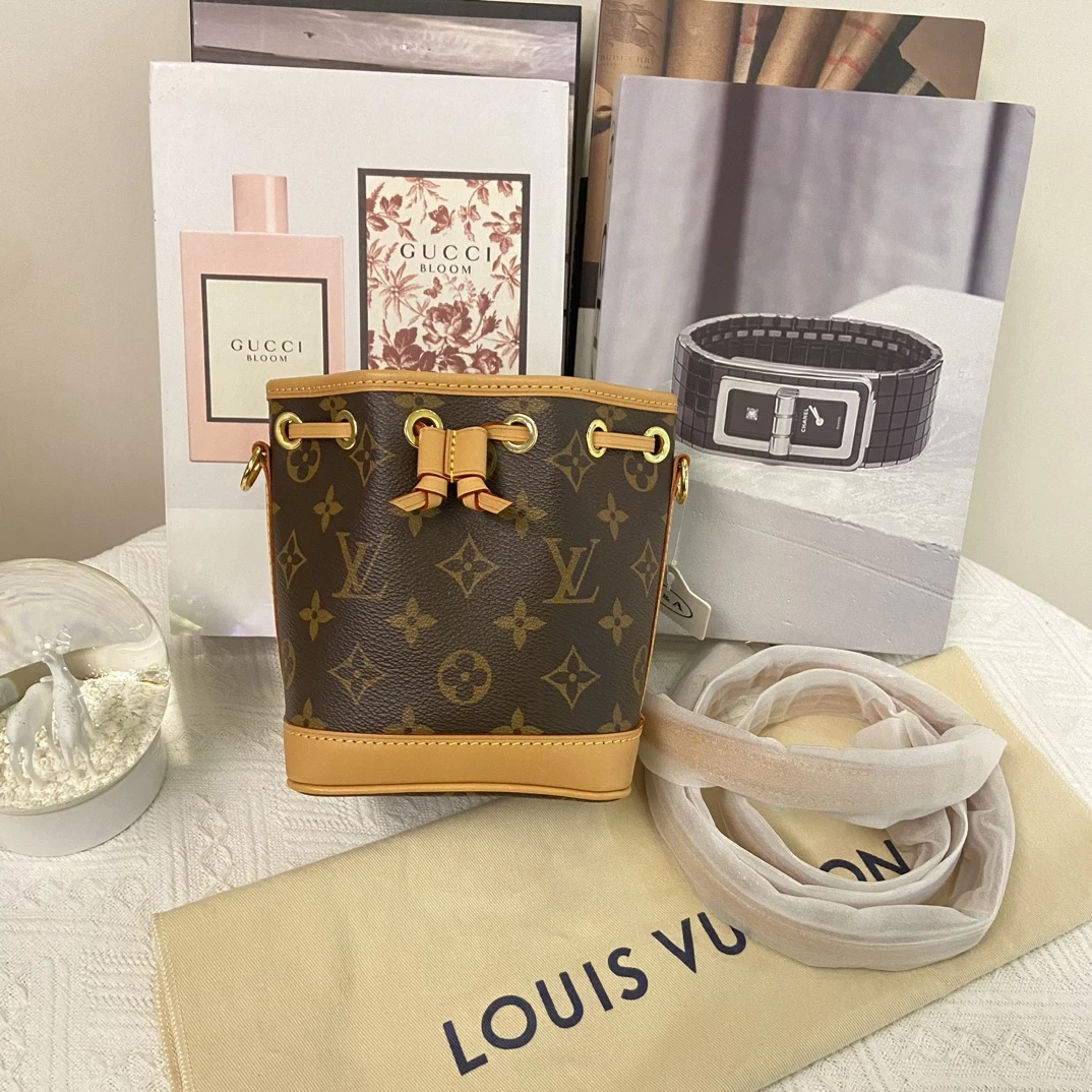 全新未使用 LouisVuitton/路易威登 老花nanonoe小水桶